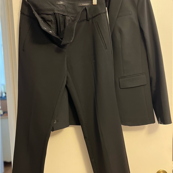 Ann Taylor Loft suit jacket and pants - Picture 3 of 9